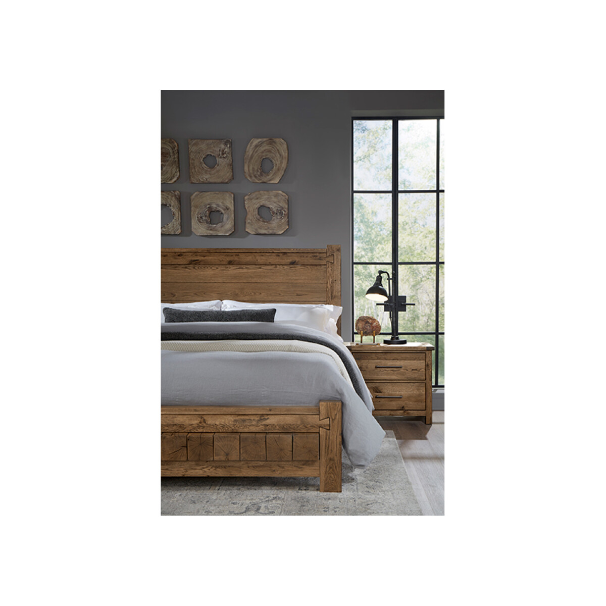 Dovetail Queen Poster Bed W/ 6×6 FB 752 Natural Beds 08 8